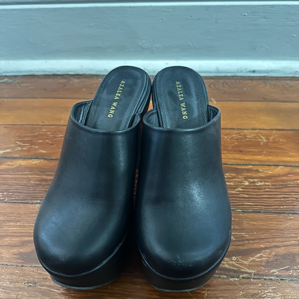 Black Women's Clogs